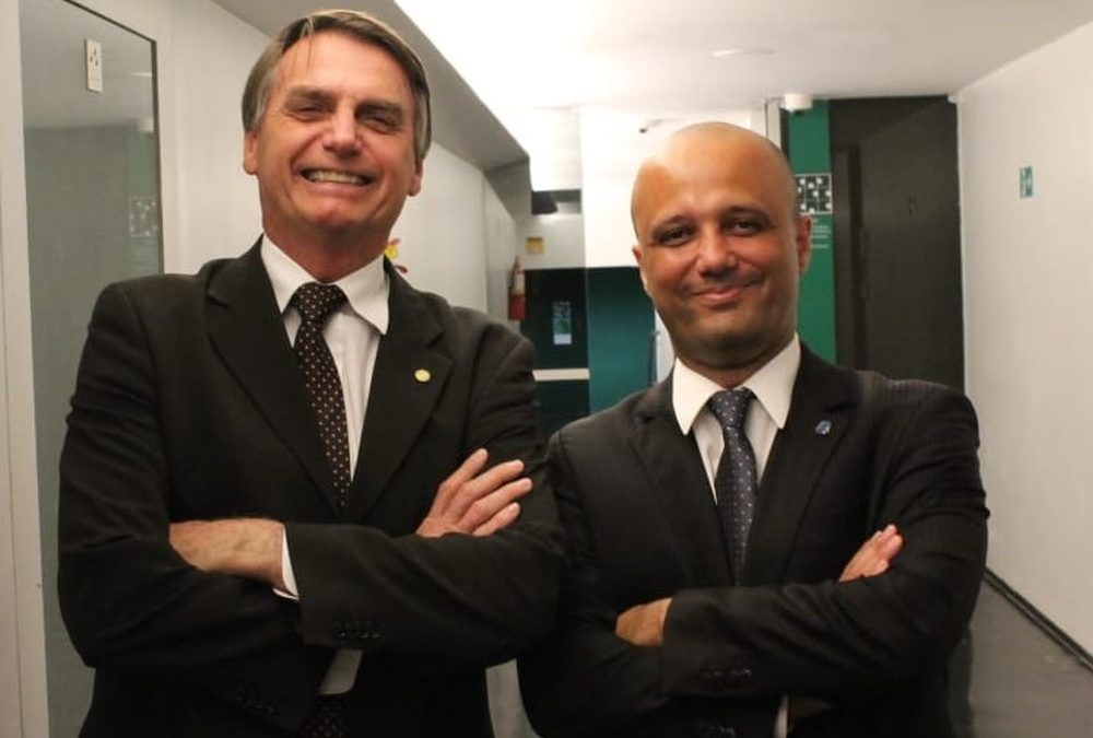 Bolsonaro quer mudar relação com o Congresso, afirma líder do governo