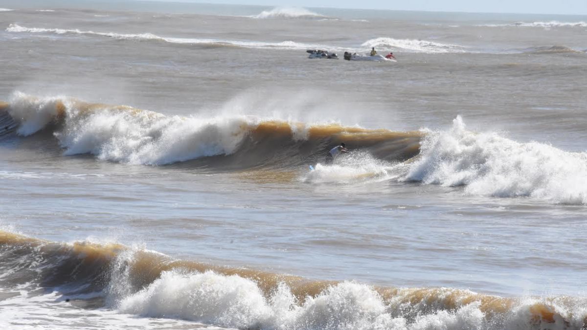 Marinha emite alerta de ressaca no mar no litoral do Piauí