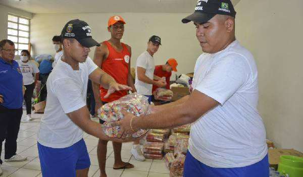Sistema Fecomércio doa alimentos e utensílios às vítimas das chuvas de Parnaíba