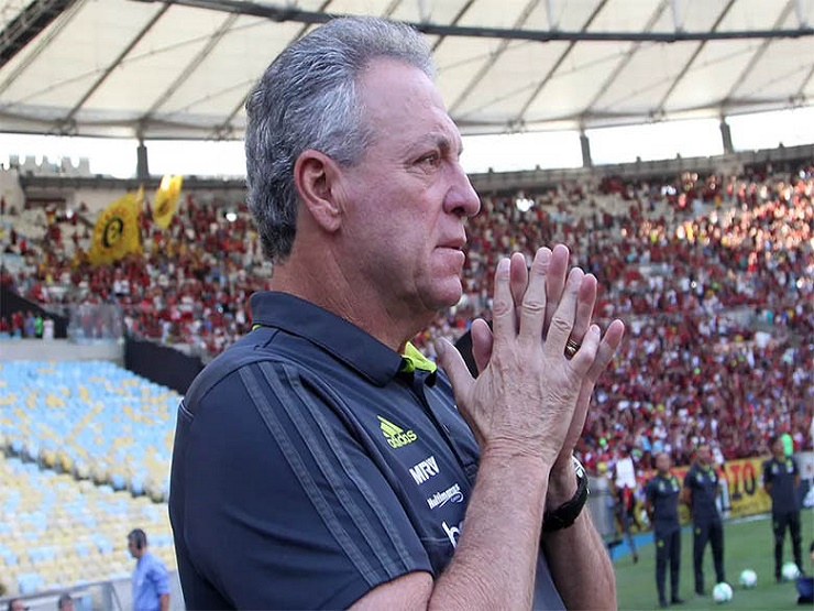 Abel Braga pede demissão do Flamengo