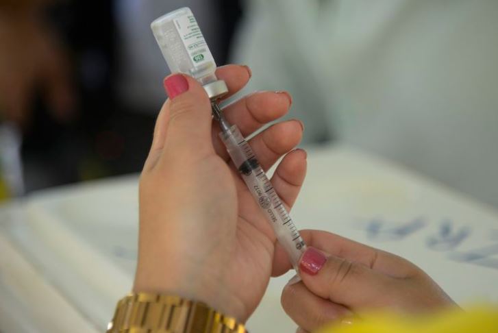 Campanha de vacinação recomeça segunda para a população em geral