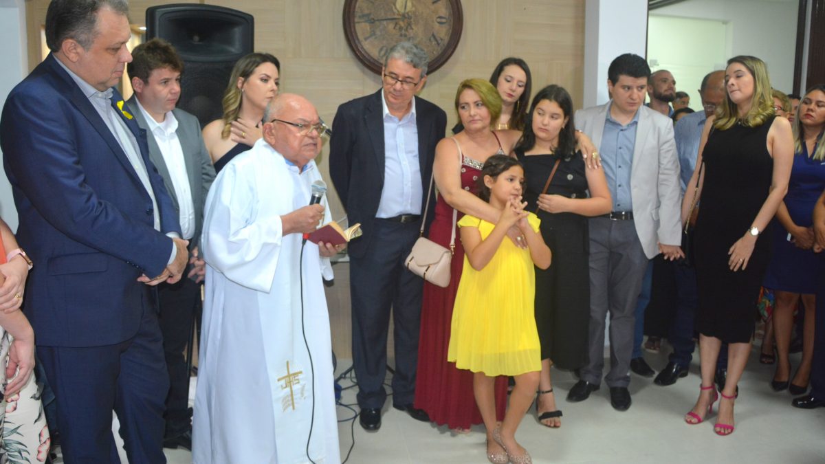 Inauguração da Clínica Antônio Tomas