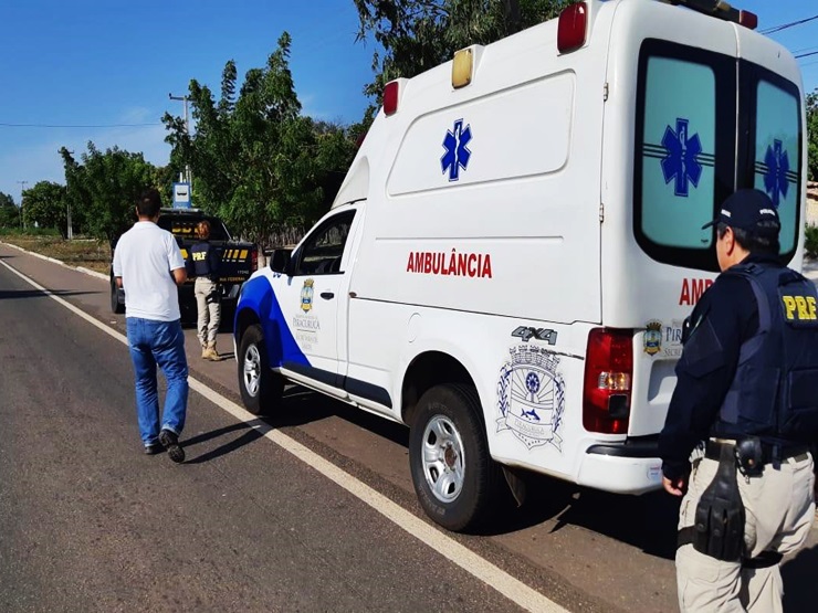 Ambulância é apreendida pela PRF de Parnaíba na Operação Asclépio
