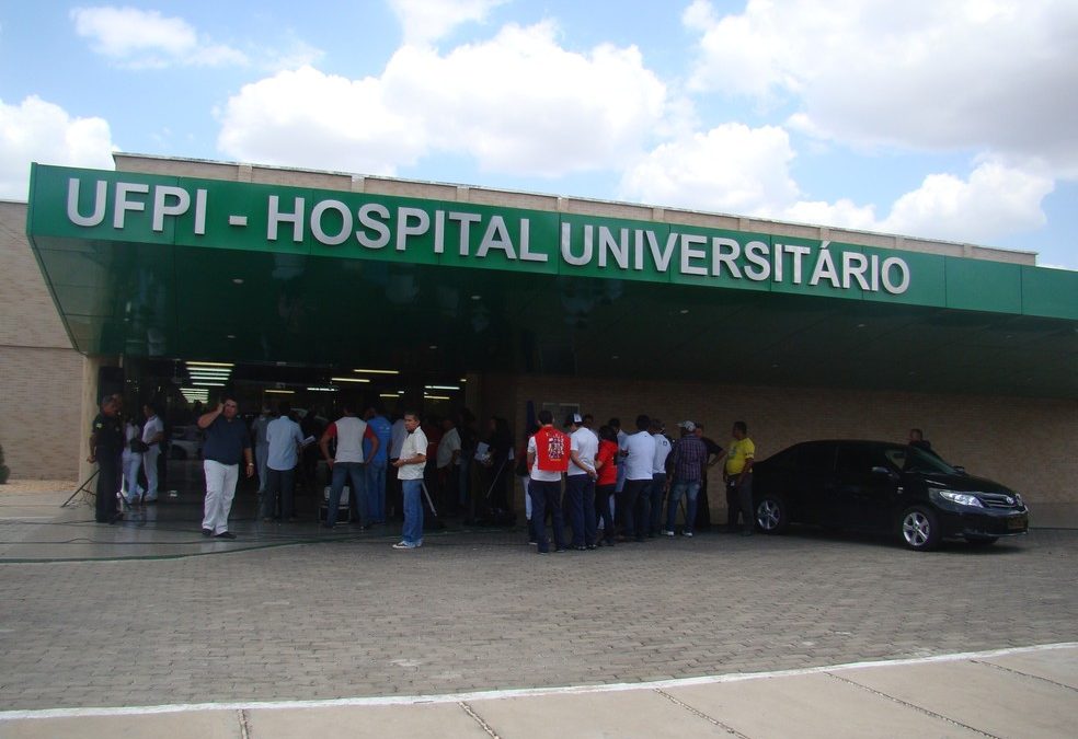 Concurso para Hospital Universitário da UFPI oferta salário de R$ 6 mil