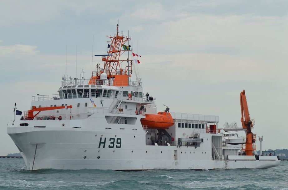 Marinha desloca navio de pesquisa para litoral do Nordeste