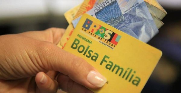 30 mil famílias deixaram de receber o Bolsa Família no PI em 2019