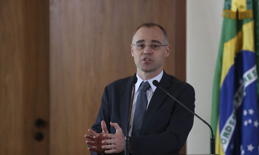 O advogado-geral da União, André Mendonça, participa do lançamento da Estratégia Nacional Integrada para a Desjudicialização da Previdência Social, no Supremo Tribunal Federal (STF)