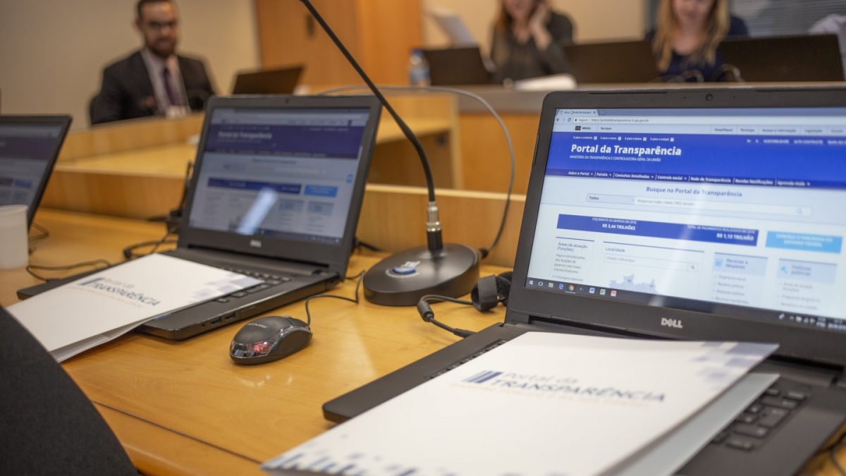 Governo apresenta novo site de transparência para Ministério Público e TCE