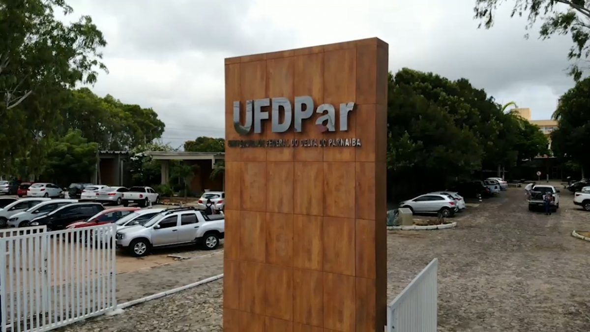 Senador busca destravar cargos para implantação da UFDPar