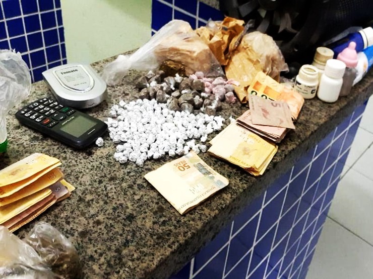 Polícia flagra grupo com tráfico de drogas na zona rural de Luís Correia