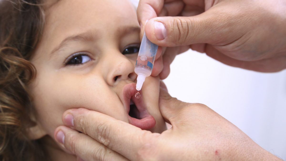 Campanha de vacinação contra a poliomielite e multivacinação é prorrogada até o dia 30