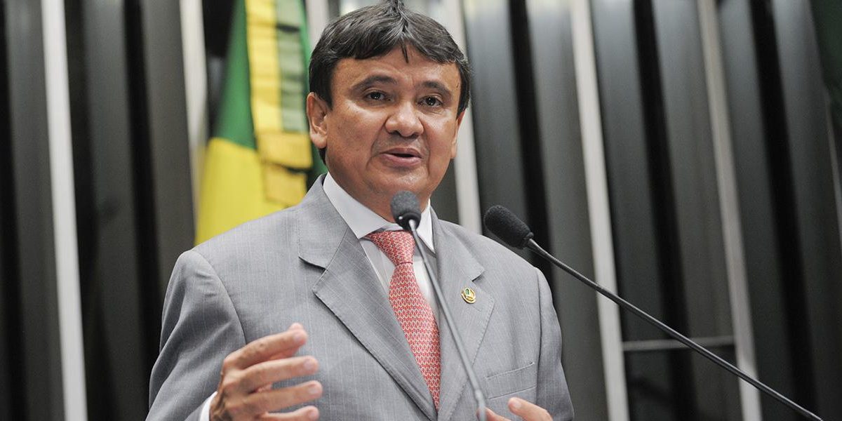 Governador do Piauí assina carta que pede volta do auxílio emergencial de R$ 600