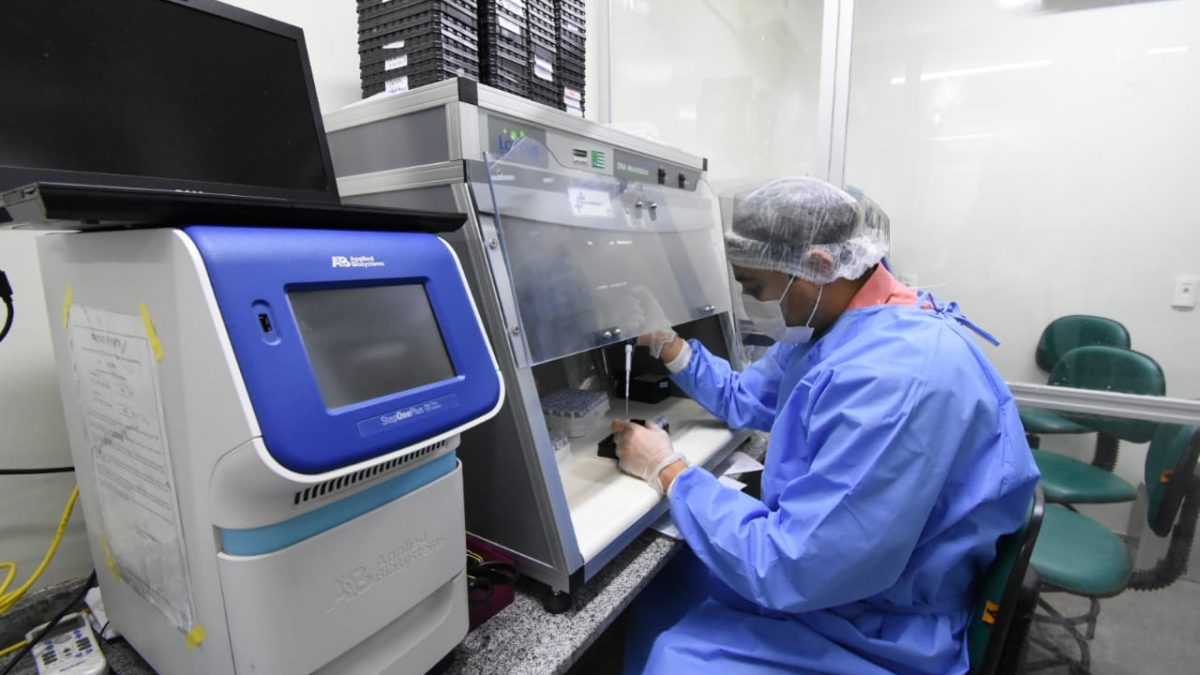 Lacen já realizou mais de 200 mil testes para detectar o novo coronavírus