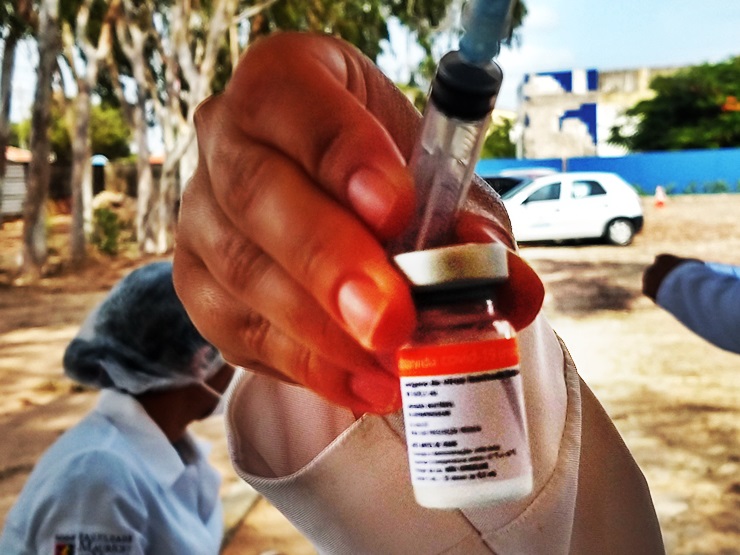 Vacinação para deficientes em Parnaíba tem doses insuficientes