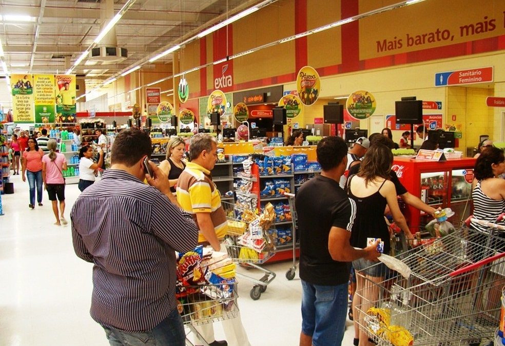 Governo determina fechamento de mercados e supermercados às 20h no Piauí