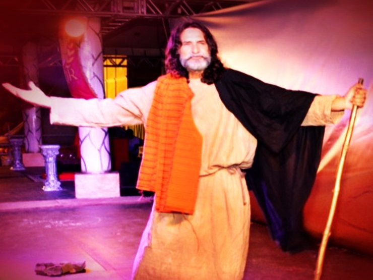 Live do espetáculo Paixão de Cristo vai homenagear o ator Kleber Lima