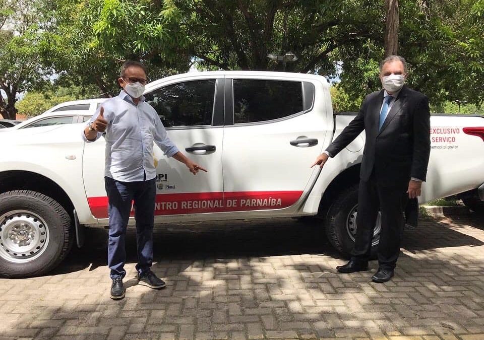 Hemopi de Parnaíba recebe novo veículo da Secretaria de Saúde para apoio em suas ações