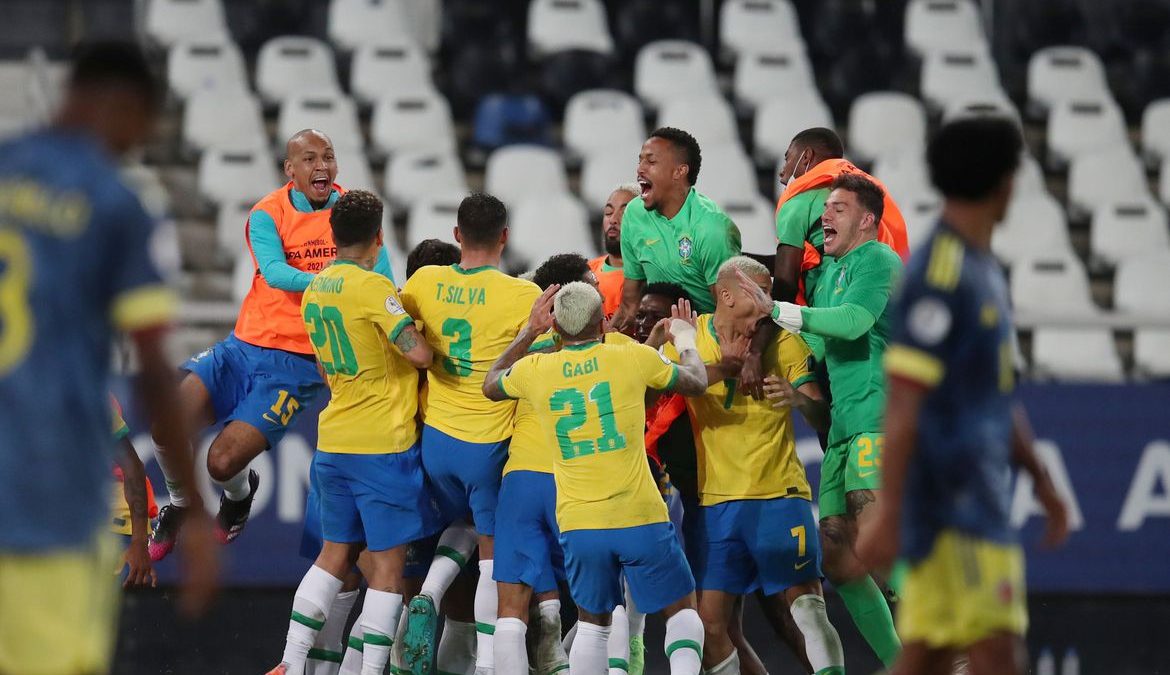 Copa América: Brasil vence Colômbia no fim em duelo com gol polêmico