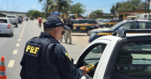 Operação Corpus Christi: em 36 horas PRF já flagrou 190 infrações no Piauí