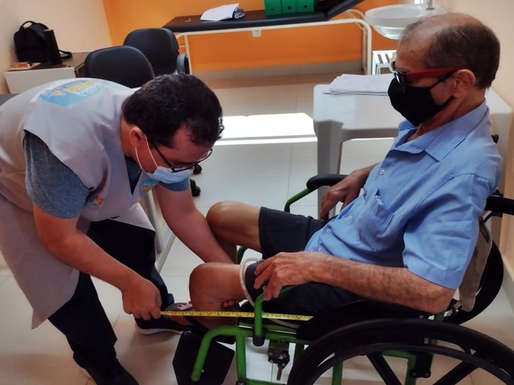 Oficina ortopédica em Parnaíba beneficia pessoas com deficiência