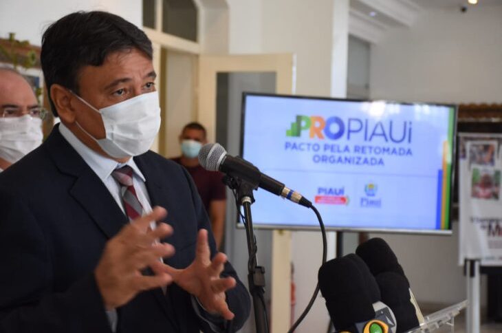 Wellington Dias pode retirar uso obrigatório de máscara após carnaval