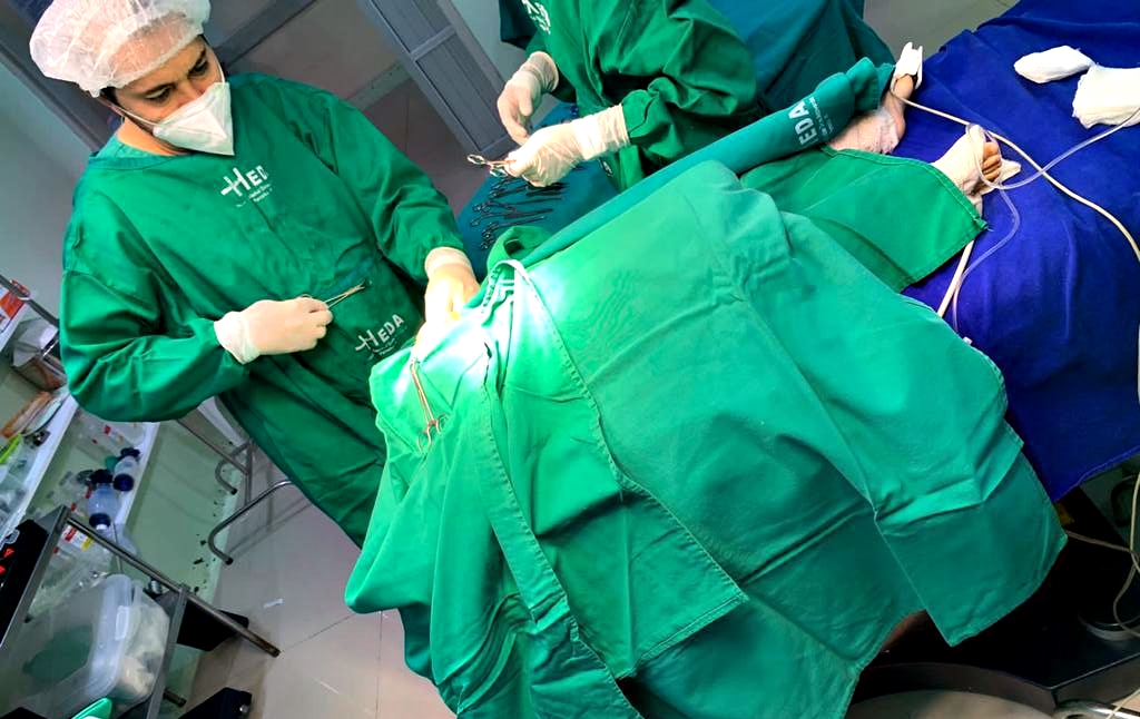 Criança de 11 meses de vida é o primeiro atendido com neurocirurgias disponíveis 24h no Heda