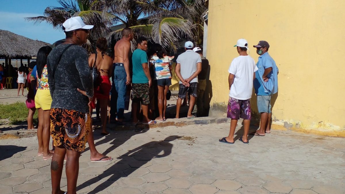 Homem é morto em banheiro de quiosque na praia de Atalaia, em Luís Correia