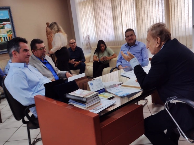 Ministro Ciro Nogueira apresenta empresa de tecnologia ao prefeito Mão Santa