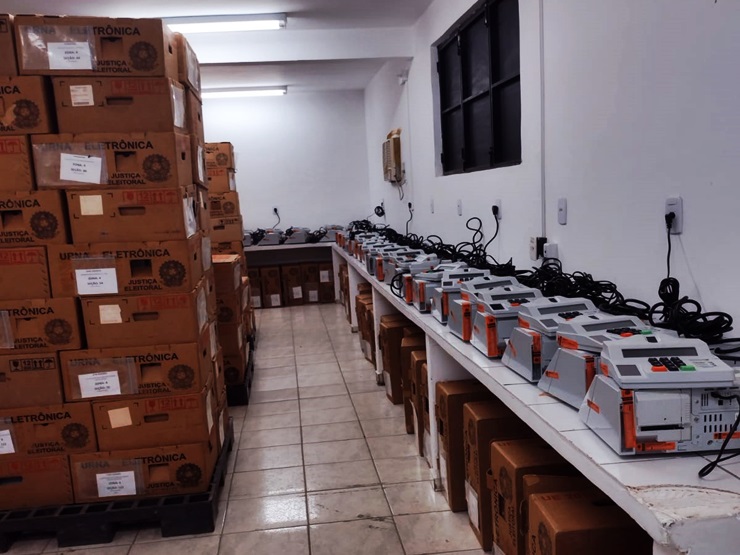 Cartório de Parnaíba prepara urnas eletrônicas para o segundo turno das eleições