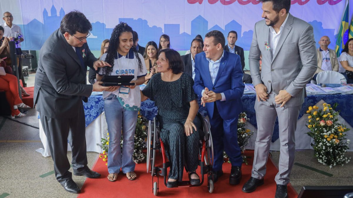 Rafael Fonteles anuncia que Piauí terá centro especializado no tratamento das pessoas com autismo