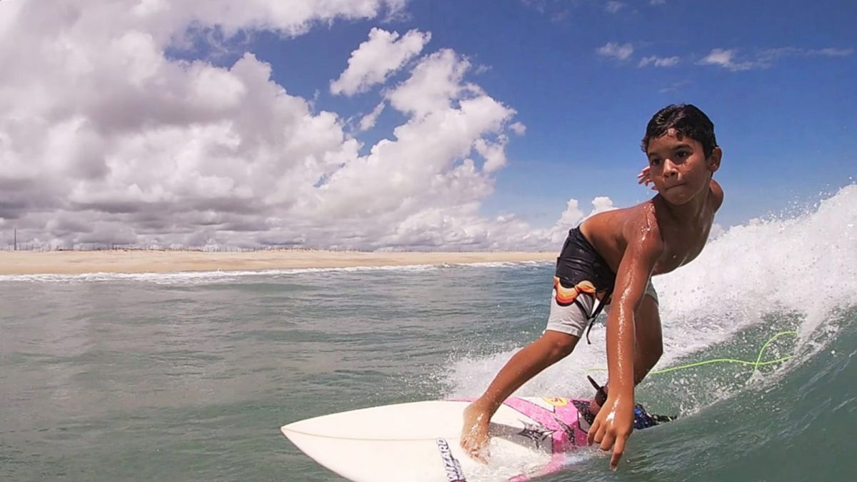 Surf e estilo de vida: o pequeno grande campeão Kauai mostra como levar a vida leve