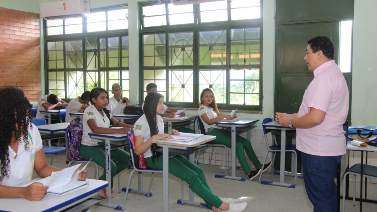 Mais de 200 professores são convocados no Piauí