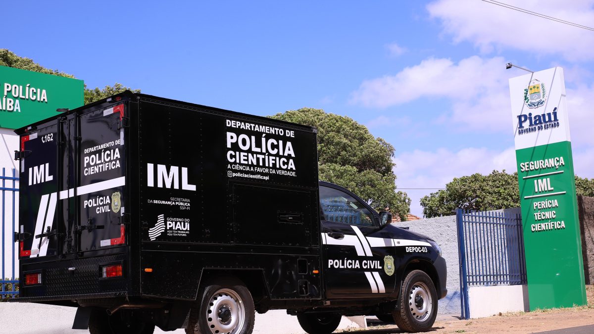 IML de Parnaíba recebe novo carro para atendimento na Planície Litorânea
