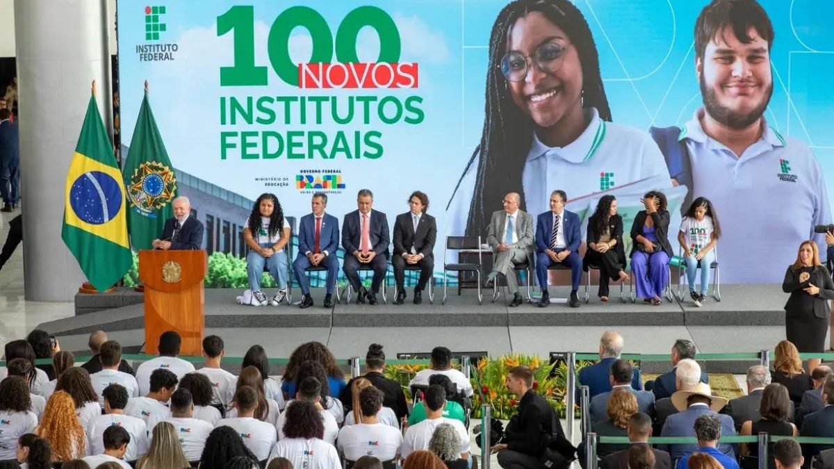 Lula anuncia 100 novos institutos federais; Piauí receberá 3; saiba onde!