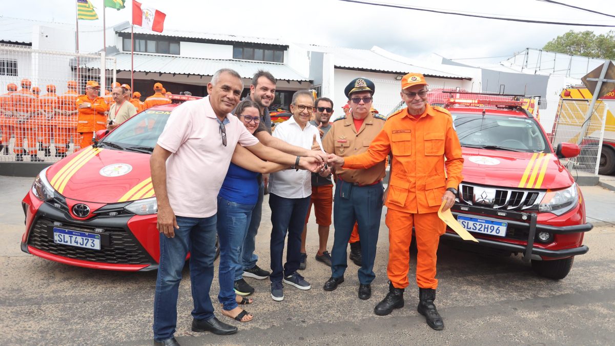 Corpo de Bombeiros Militar de Parnaíba recebe novas viaturas e equipamentos de proteção