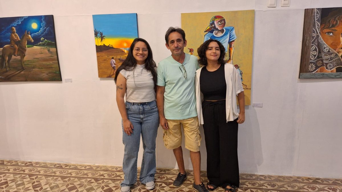 Exposição de obras de artistas parnaibanos está aberta à visitação no SESC Caixeiral, em Parnaíba