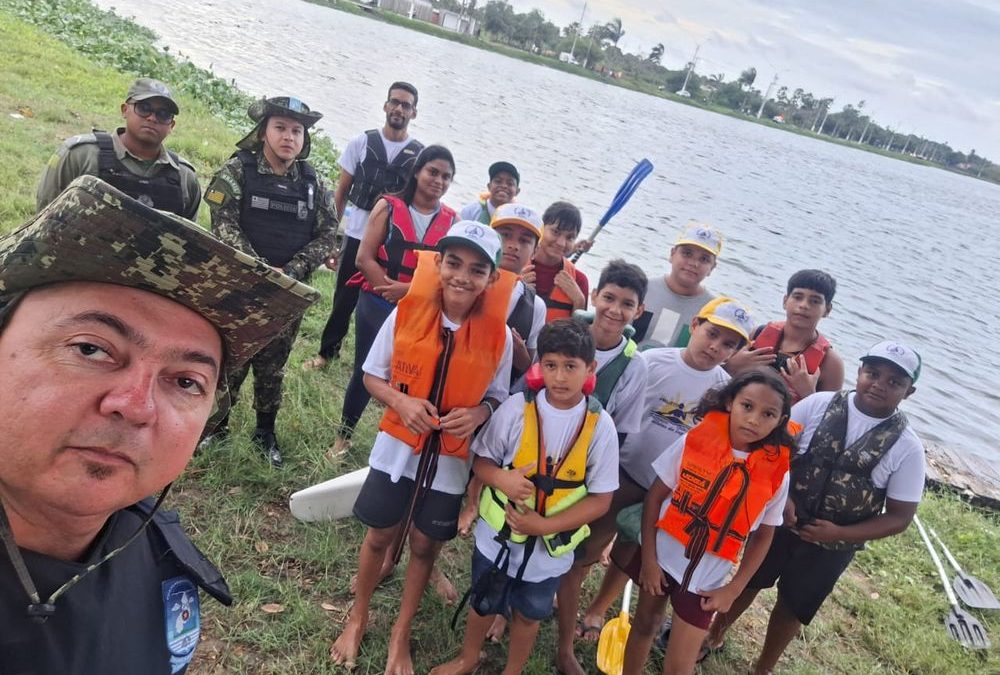 Projeto promove a prática da canoagem beneficiando crianças e adolescentes em situação de vulnerabilidade social em Parnaíba