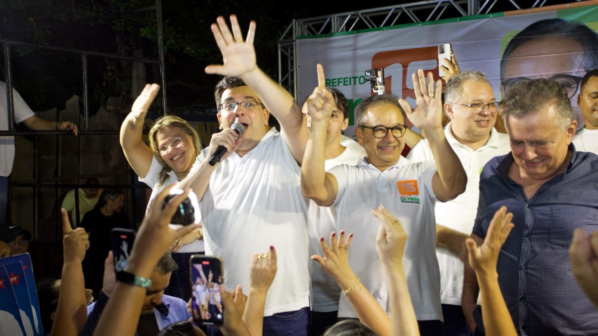 Dr. Hélio participa de arrastão em campanha junto ao governador Rafael