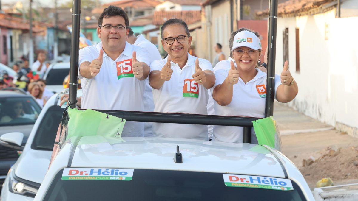 Dr. Hélio e Rafael Fonteles percorrem ruas do Mendonça Clark e novos trechos de bairros da cidade