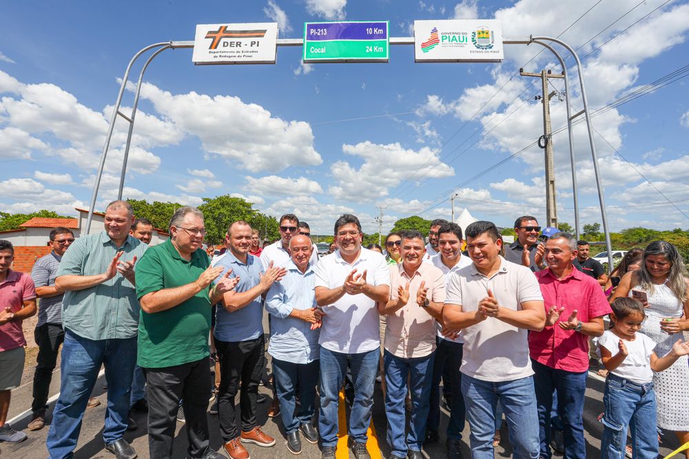 Em Cocal dos Alves, governador inaugura recuperação de rodovia e visita melhor escola pública do Piauí