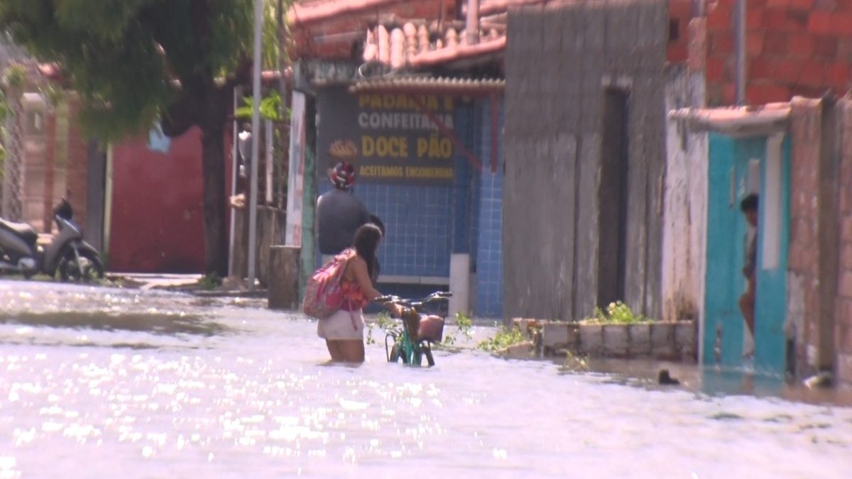 Volume de chuva registrado em Parnaíba equivale a mais de 74 estádios do Maracanã cheios de água