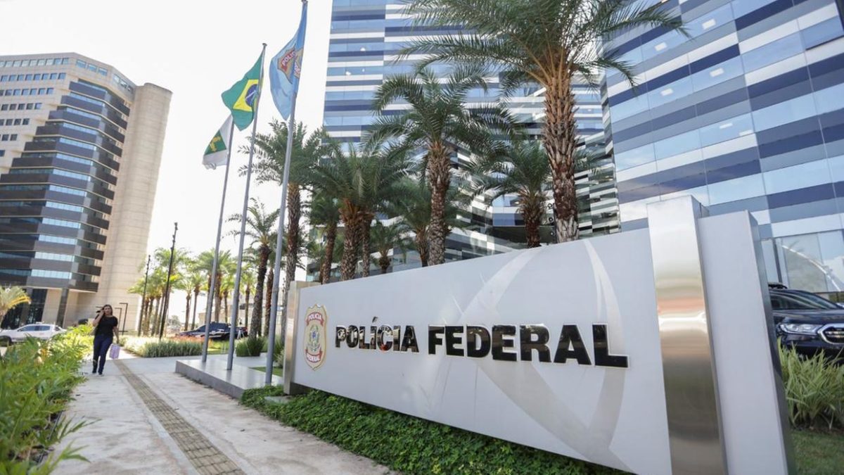 Inscrições para concurso PF são prorrogadas; certame prevê salários de até R$ 26,8 mil