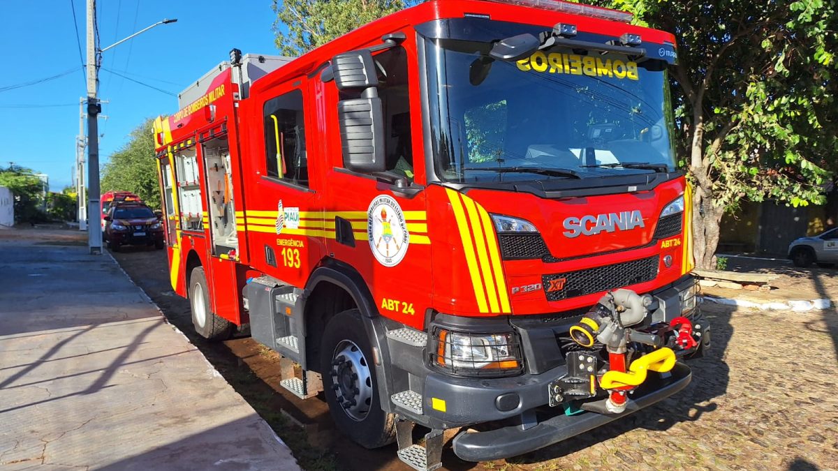 Nova viatura reforça atuação do Corpo de Bombeiros em Parnaíba nos 81 anos da corporação