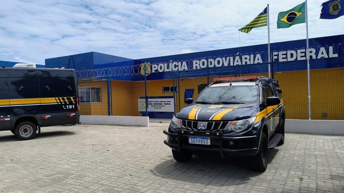 Fiscalização da PRF reduz mortes no trânsito com 18 óbitos e 85 mil multas no Piauí
