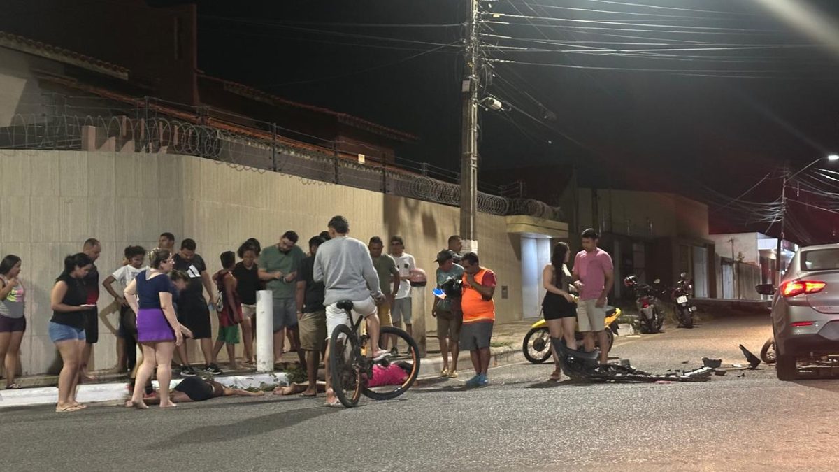 Acidente deixa duas pessoas feridas no cruzamento da avenida 3 De Maio com a rua Itaúna