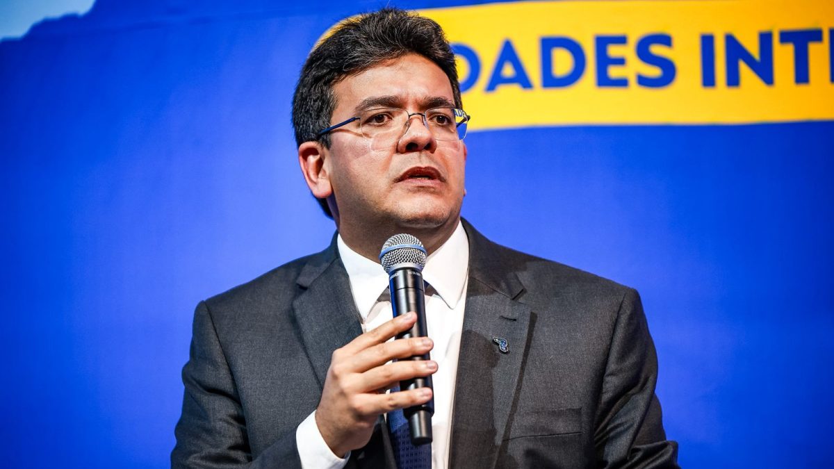 Rafael Fonteles pede cautela sobre definição de vice para 2026