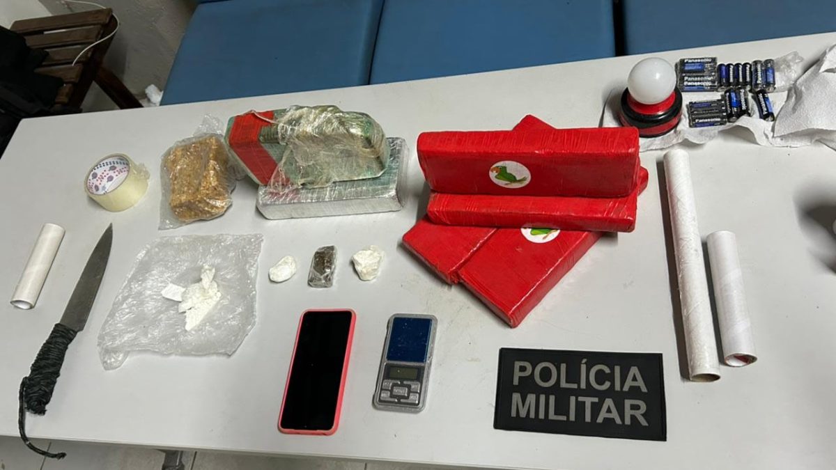 Mais de 05 quilos de drogas são encontrados em casa abandonada em Cocal da Estação