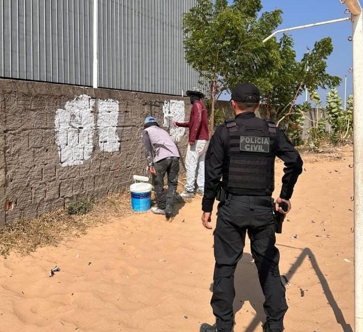 Operação remove pichações de facções criminosas em Parnaíba