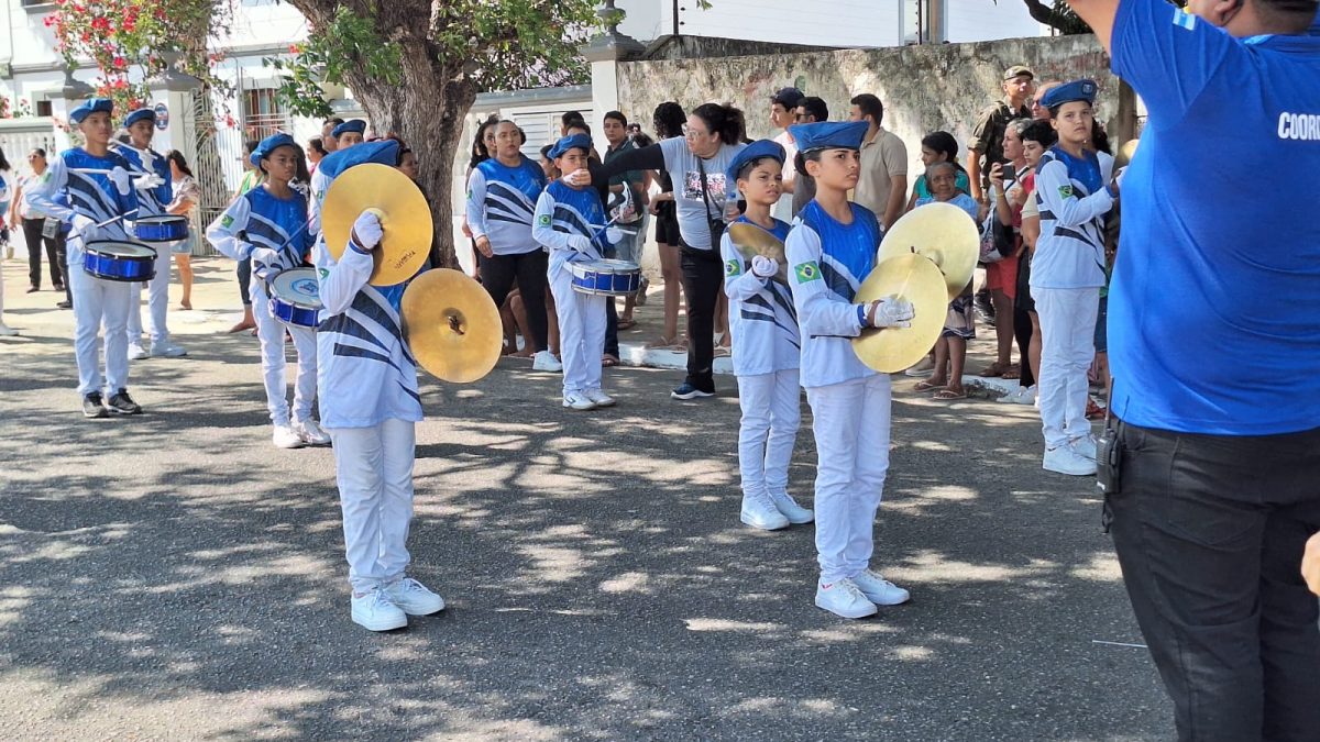 Desfile de 7 de Setembro leva escolas e instituições ao Centro Cívico de Parnaíba