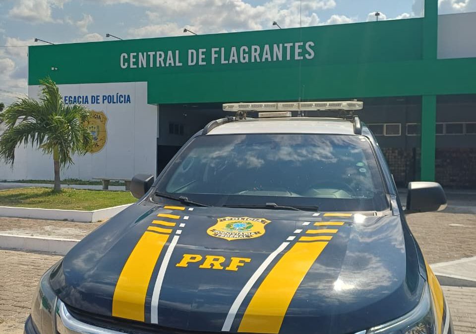 Homem é preso em Parnaíba após denúncia online de violência contra a mulher